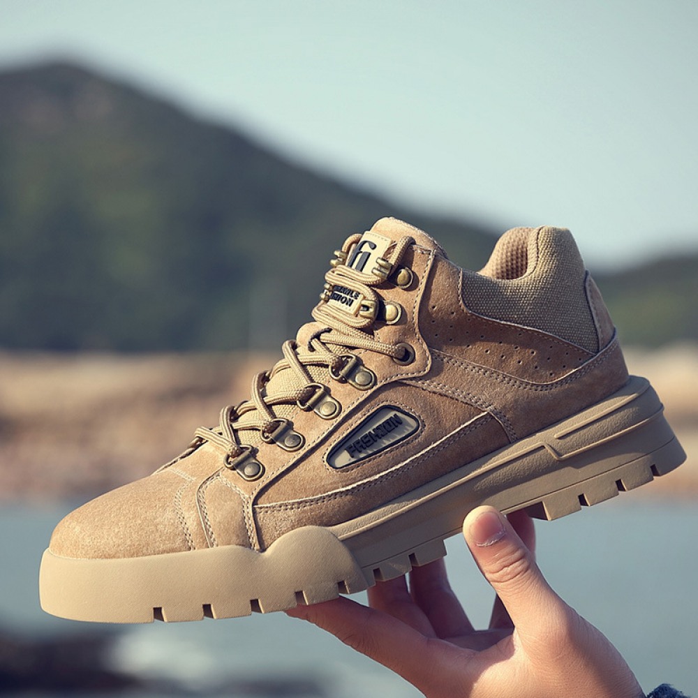 Men's Trendy Tooling Shoes Round Toe Strap Leather Explosive Desert Boots Wolf Boots