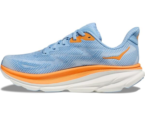 Hoka Cifton 9 for walking on concret