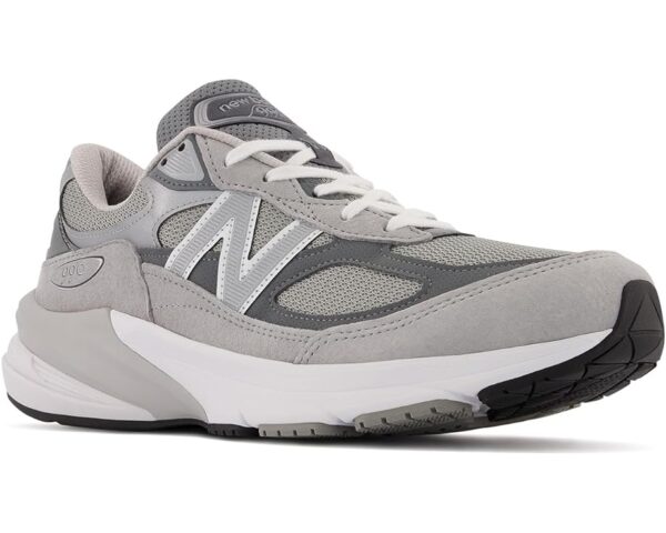  New Balance 990v5  for walking